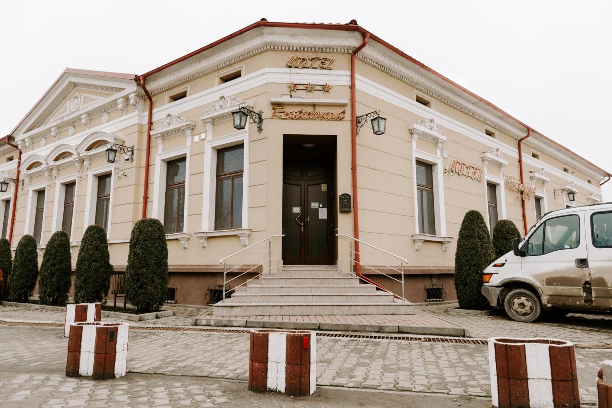 Мотель Casa Maria Magdalena Lipova Екстер'єр фото